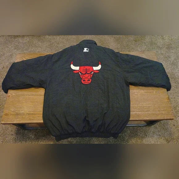 Chicago Bulls NBA Starter Jacket with Red and Black Accents - Picture 3 of 8